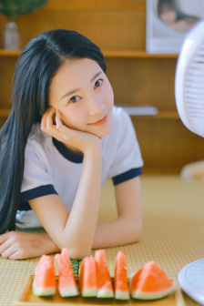 旗袍丝袜玉腿扛起来进入
